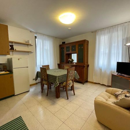 Cozy Apartment With Private Parking On Domaso'S Lakeside - Larihome A09 Exterior photo